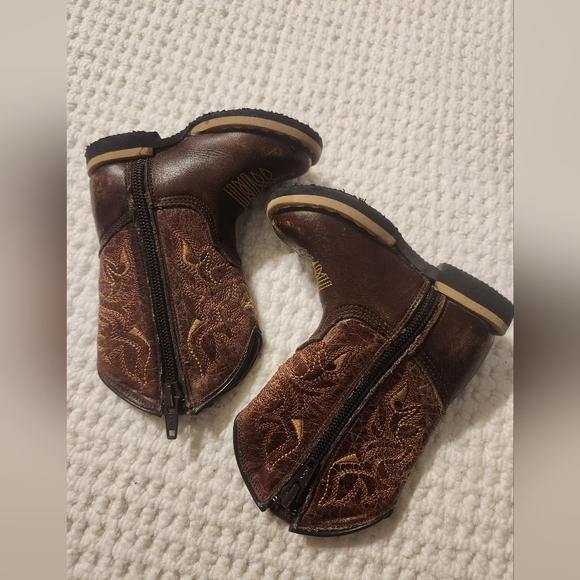 Western boots - Picture 7 of 8